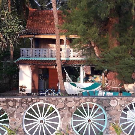 Kai'S Beach House Villa Gili Air Luaran gambar